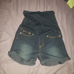 Womens maternity shorts